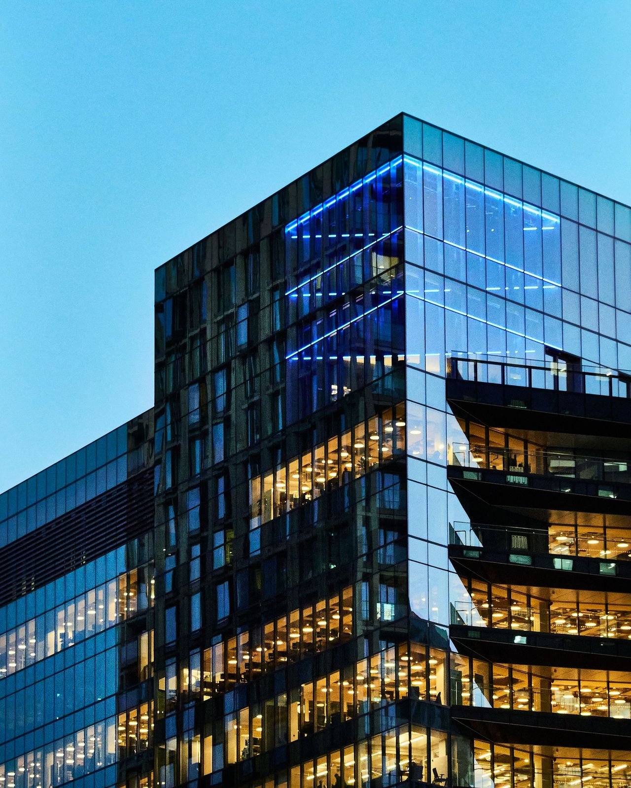 Smart building sensor deployment